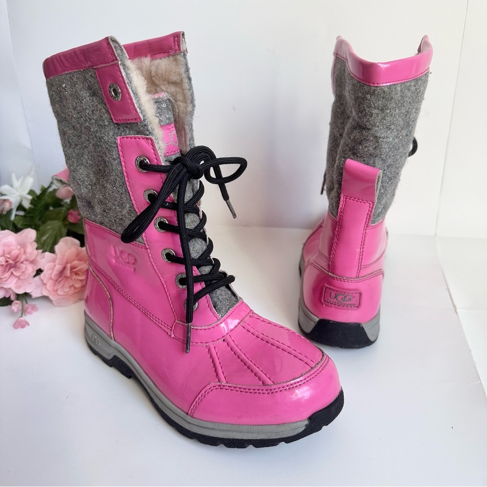 UGG Butte II Waterproof Pink Azalea Patent Leather Lace Up Girls Boots